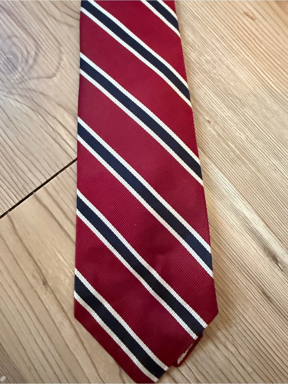 Vintage hand sewn Robert Talbots silk for PARISIAN repp-stripe necktie burgundy